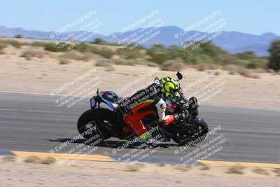 media/Oct-01-2023-SoCal Trackdays (Sun) [[4c570cc352]]/Turn 7 Inside (11am)/